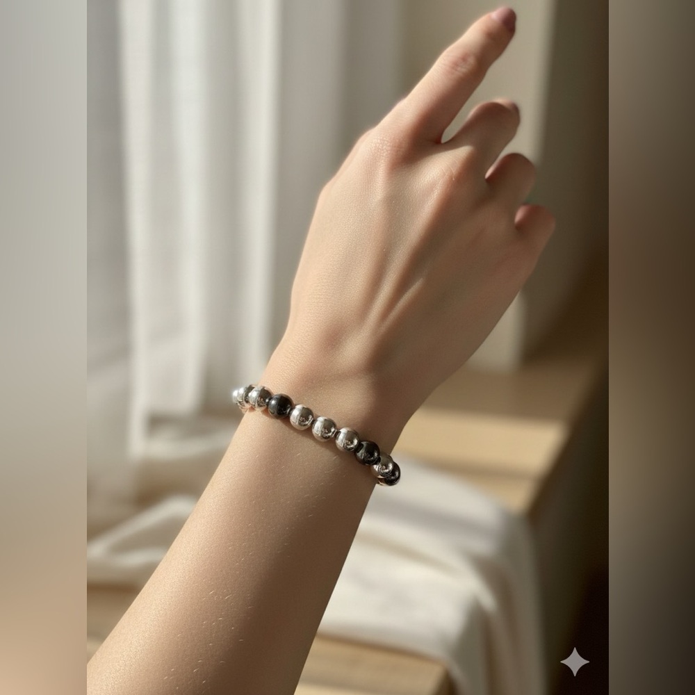 Liz Claiborne Silver and Black Stretchable Bracelet